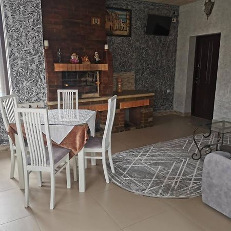 Monte-Kristo Hotel Каменец-Подольский Экстерьер фото