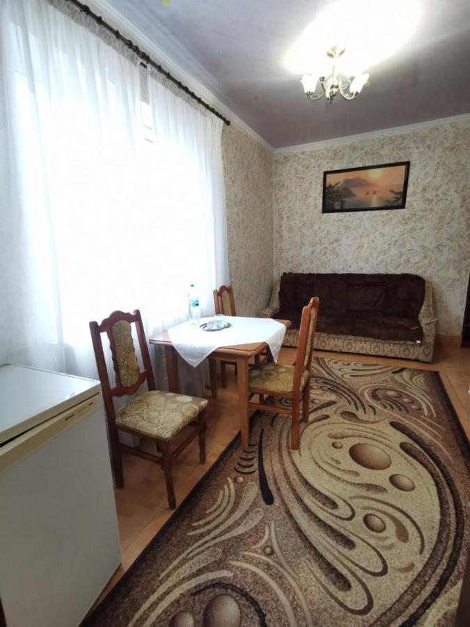 Monte-Kristo Hotel Каменец-Подольский Экстерьер фото
