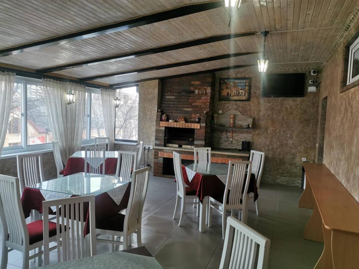 Monte-Kristo Hotel Каменец-Подольский Экстерьер фото