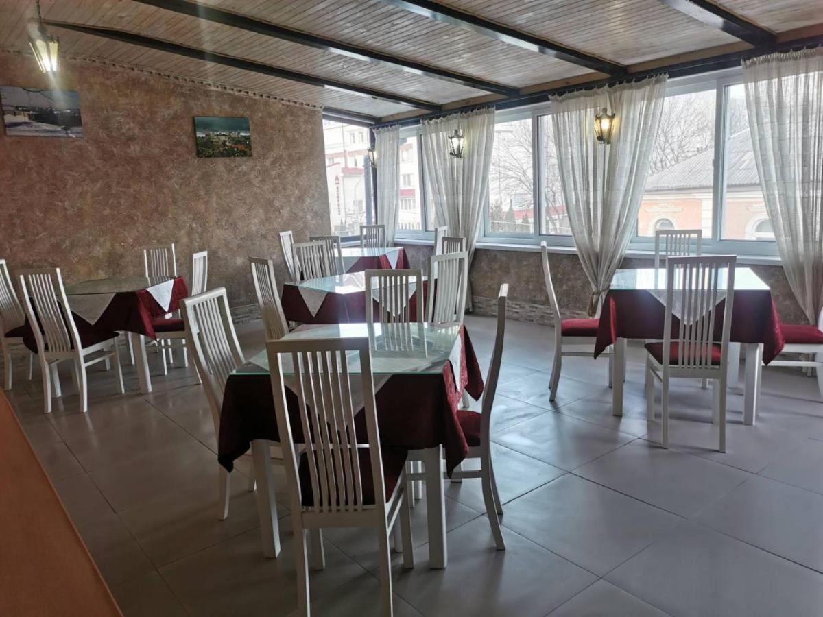 Monte-Kristo Hotel Каменец-Подольский Экстерьер фото
