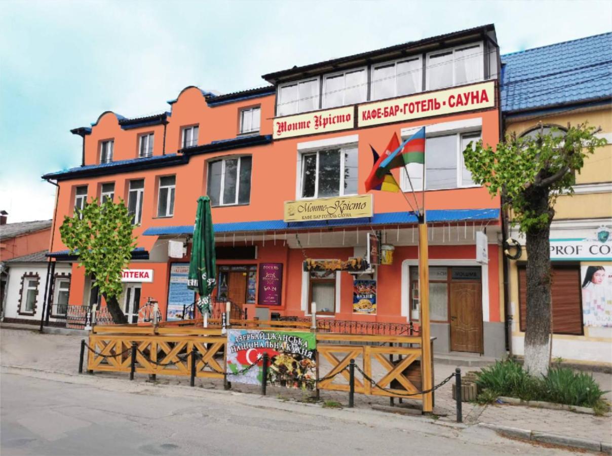 Monte-Kristo Hotel Каменец-Подольский Экстерьер фото